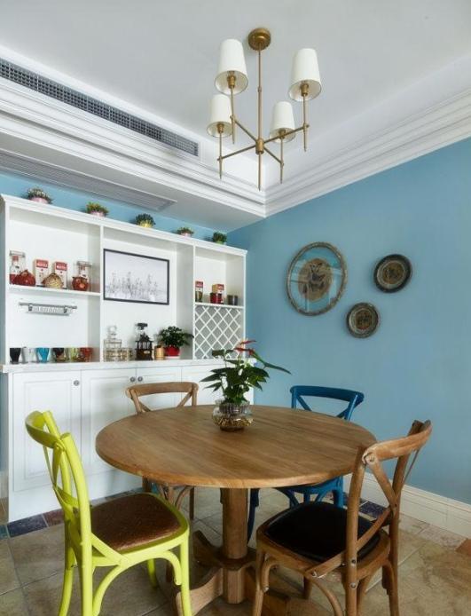 幸好当初老婆坚持阳台加高30公分, 不然现在父母来就要睡地板了