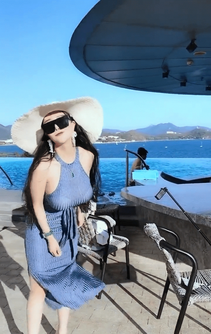 摄影：紧身裙太有“料”！这样微胖的姑娘才更招人喜欢吧？