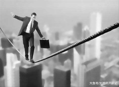 有房高收入，哪个环节让他们沦落到破产边缘？
