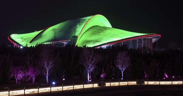 靓丽的夜景给了烟台城市赋予灵魂！
