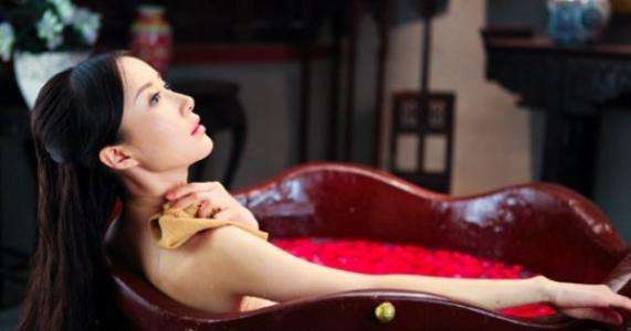 在古代而作为青楼女子一般有两条出路！