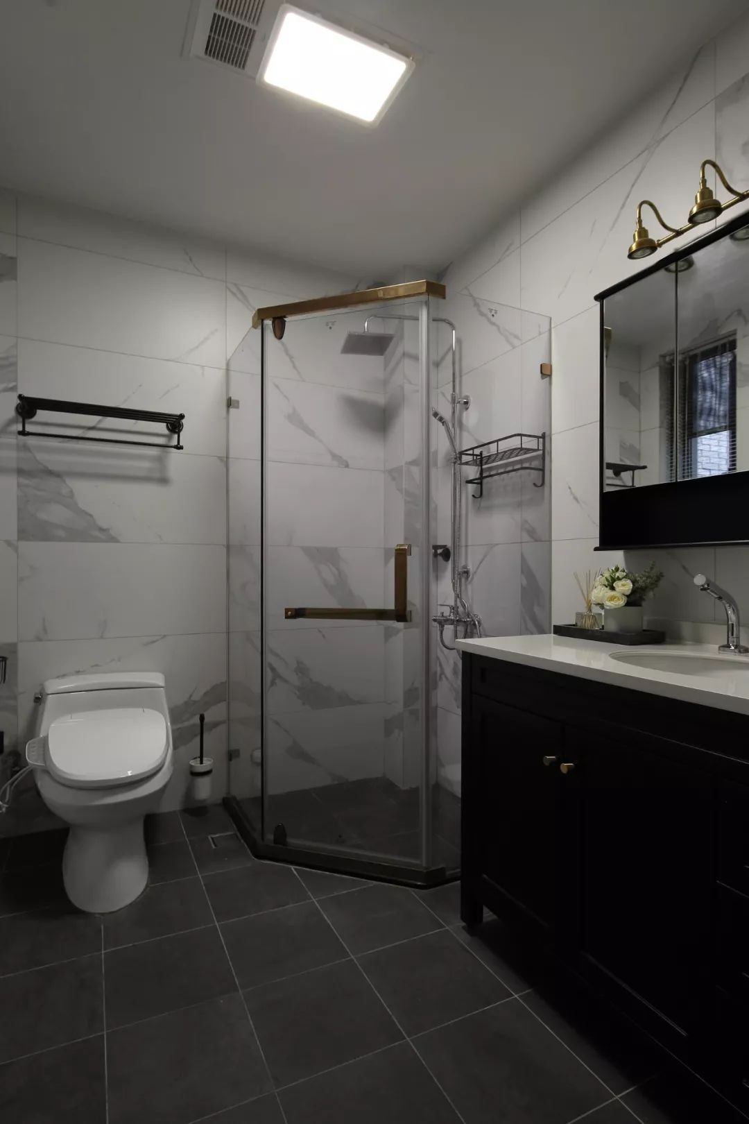 178㎡现代混搭，安静优雅蓝色调，舒缓华丽的气质