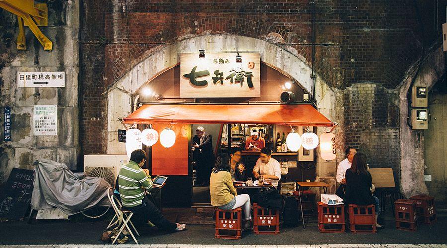 做中介一路踉踉蹌蹌，跌跌撞撞，幾個人可以留下來