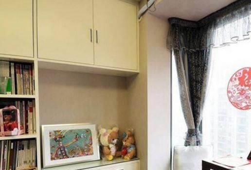 第一次见到飘窗还能这么装，太聪明了，这样做直接多出一间房