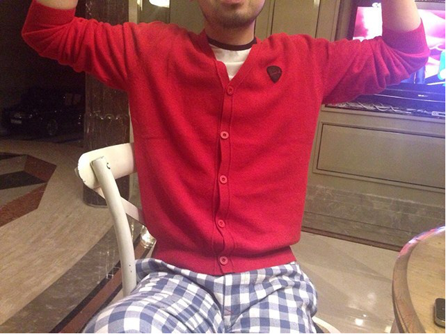 雷佳音首次曝出自己的豪宅，室内装修奢华大气，进门才知这么豪华