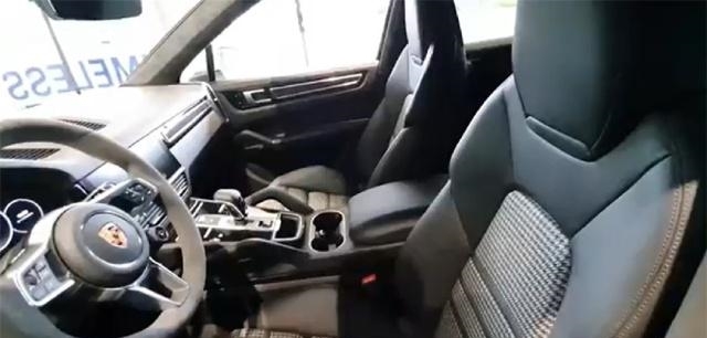 外观真的很迷人！2020款保时捷卡宴Coupe实拍！