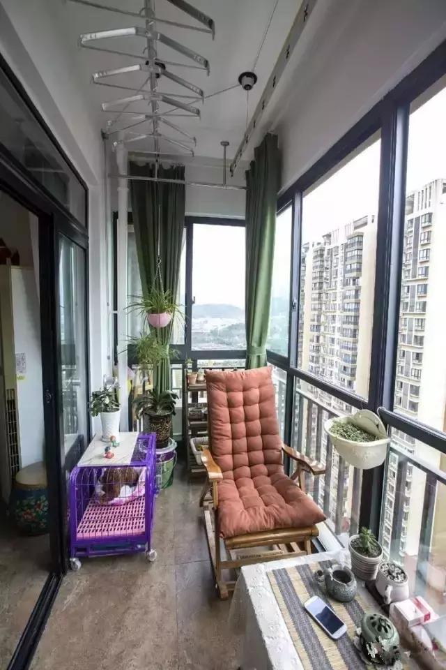 亲爱的老婆，阳台这么漂亮，我们家也装一个吧！