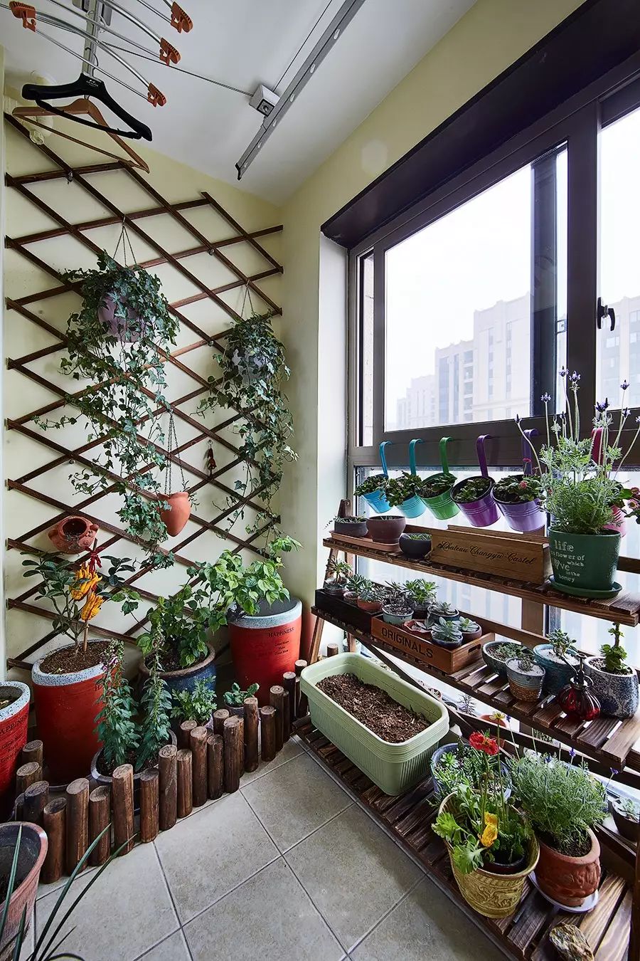 好看又可以晒衣服的阳台，谁说小户型阳台不能两者兼备！