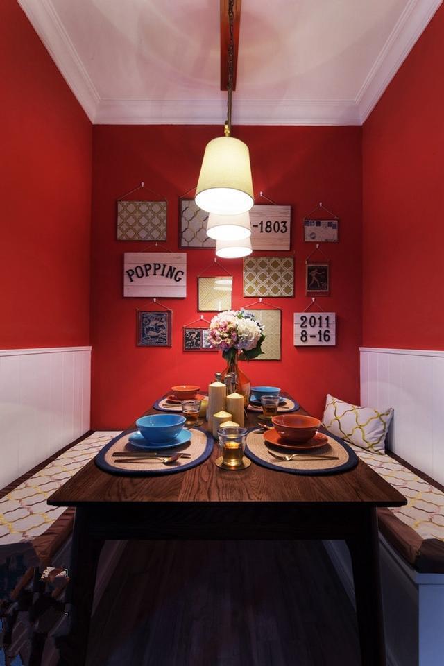 老婆把客厅装成了电影院，朋友们看过后，都说以后电影票都省了