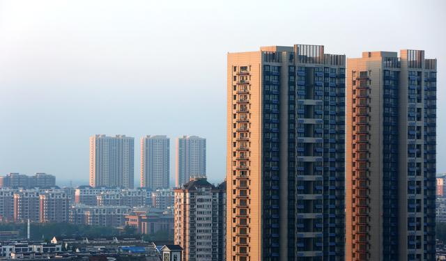 购房者机会来了？三四线楼市步入低谷，专家：建议出购房优惠政策