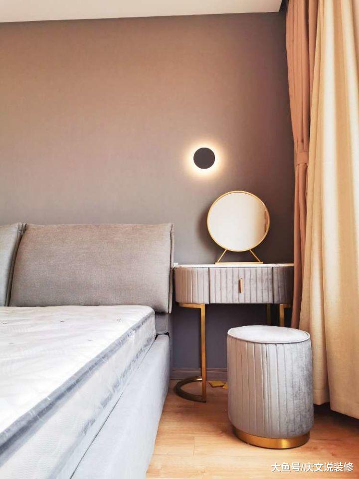 家是一座城堡，装修打破常规，让厨房大变身，满意又实用