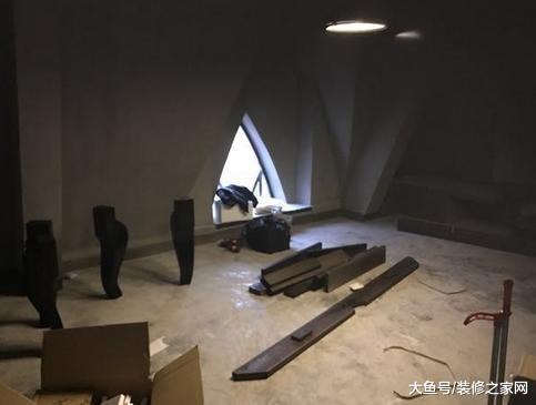 把旅行的錢攢下來買了三層小樓，朋友都不敢來家里做客