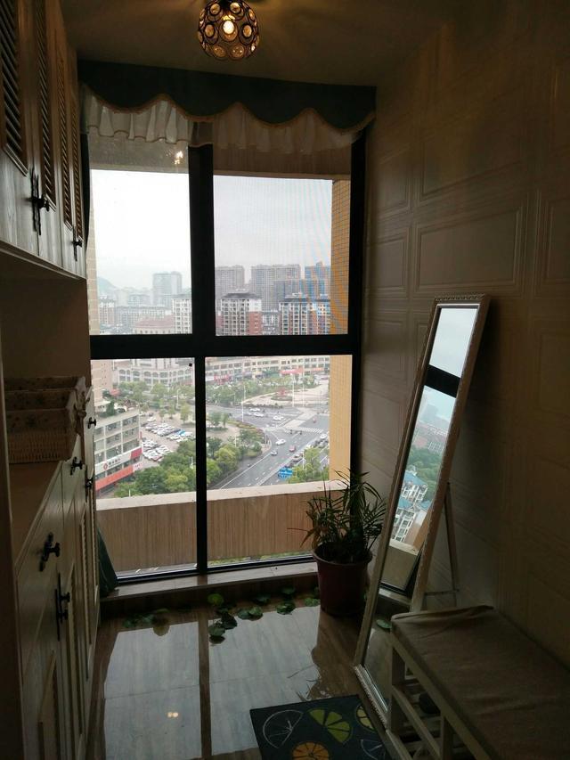 花了18萬裝修的新房，全屋貼壁紙越看越喜歡，忍不住拿出來曬曬！