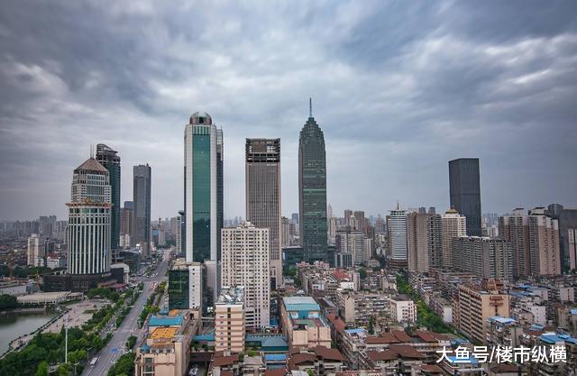 买地铁房一定升值？不好意思，这3种地铁房还是要贬值，小心购买