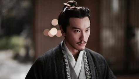 郭嘉不死，卧龙不出，郭嘉跟诸葛亮是一个级别的谋士吗？