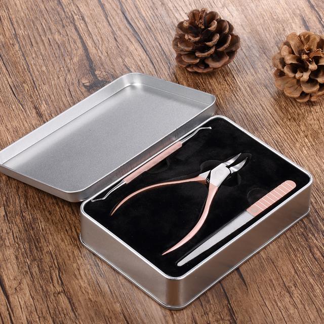 蒸笼天越来越多人不开空调！给窗户装一好东西，自动降温特凉快