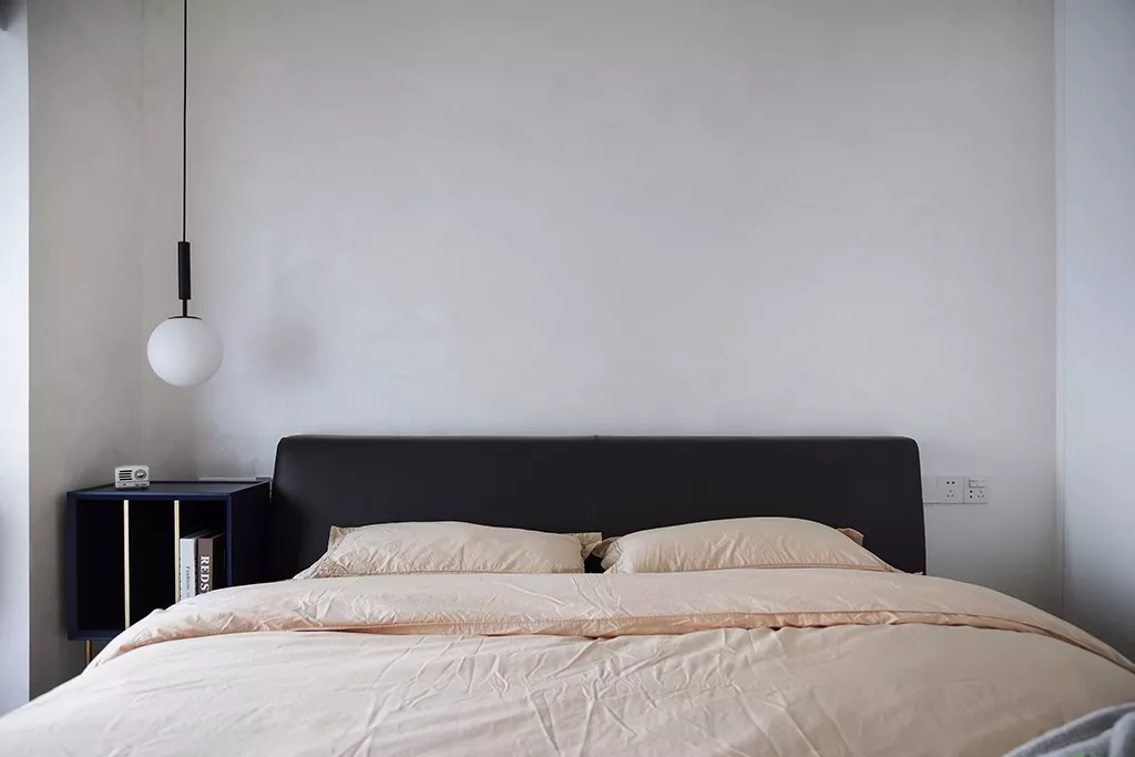 闺蜜家的107平的现代简约风三居室，黑白灰的配色就是好看