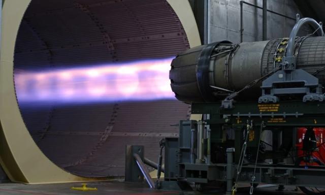 歼20发动机终于登场！数项指标揭秘令人振奋，国家当即下令：重奖