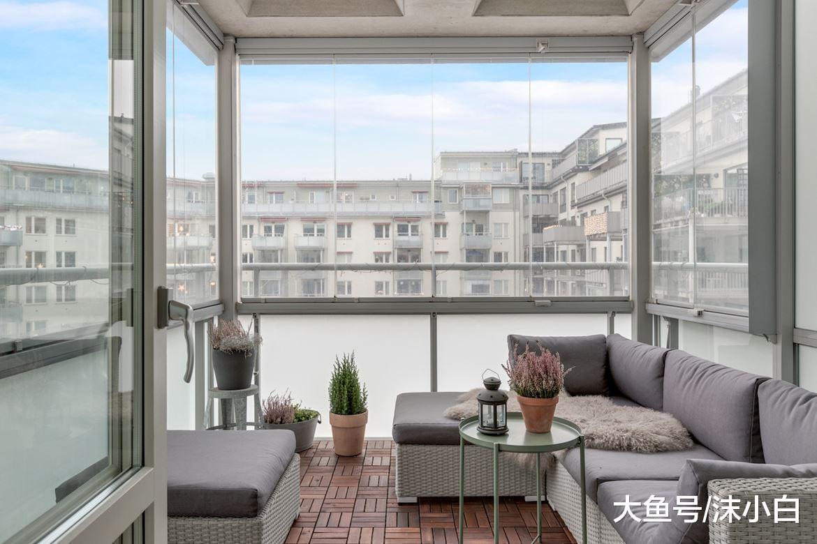 曬我82平小戶型，玄關裝衣柜，臥室有大陽臺，真想立馬搬進來住！