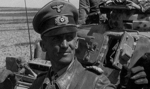 二戰歷史之基輔10萬余人除壯烈戰死者外，包括指揮官在內全部被俘