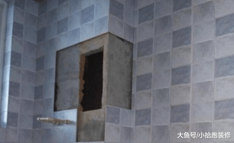 瓷砖铺好，业主却要求把柱子砸了，不过师傅给的建议真好