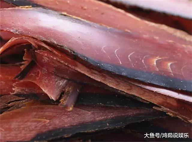 美食|世界上最硬的美食，有人将它磨成刀割纸，日本娇妻：有一点难入口！
