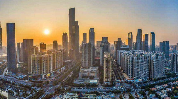 专家说还有3亿购房需求，楼市仍有上涨看来，刚需该买房吗？