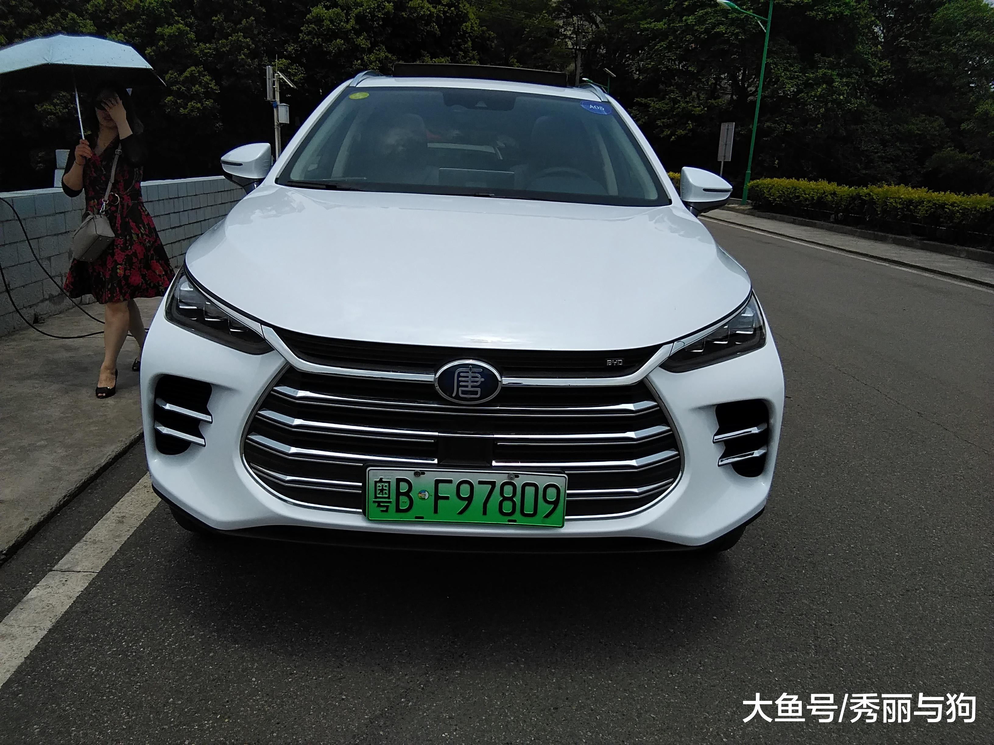 比亚迪唐DM4.5秒破百，龙脸颜值美爆，超强动力颠覆你对电动汽车的认识