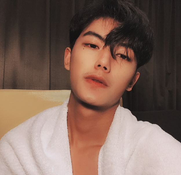 离开杨清柠后付守东怎样了？看到他的近照，网友：现实版韩商言！