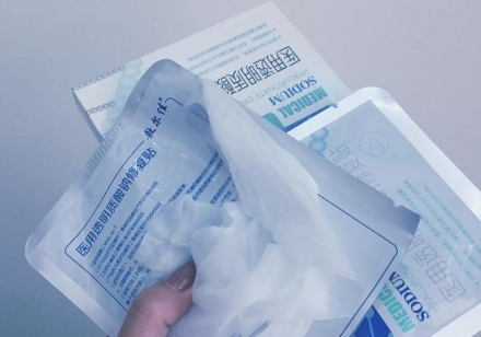 祛痘、美白、好用到“换了一张脸”，医美面膜真的这么好吗？