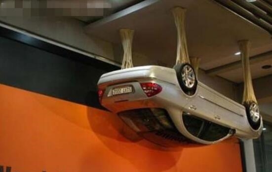 502胶水早退休了！现在流行“电焊胶”，铁锤砸不开，啥都可粘