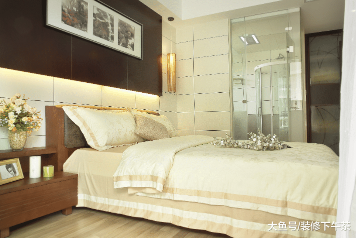 谁说装修不能找熟人？自家电视墙共花费1500，看起来高端大气