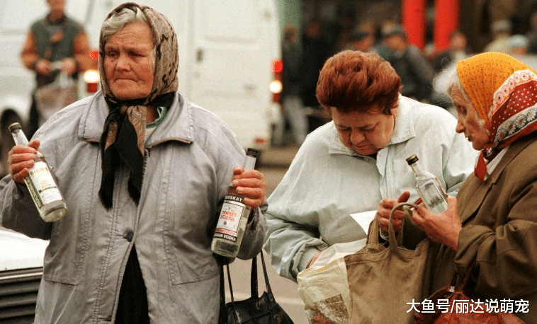 二锅头“火爆”俄罗斯，当地人越喝越上瘾，成最热销酒类！