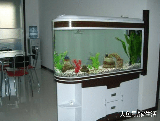 夫妻房萬萬不要放這幾種東西，預示財運下降，有錢人都避開