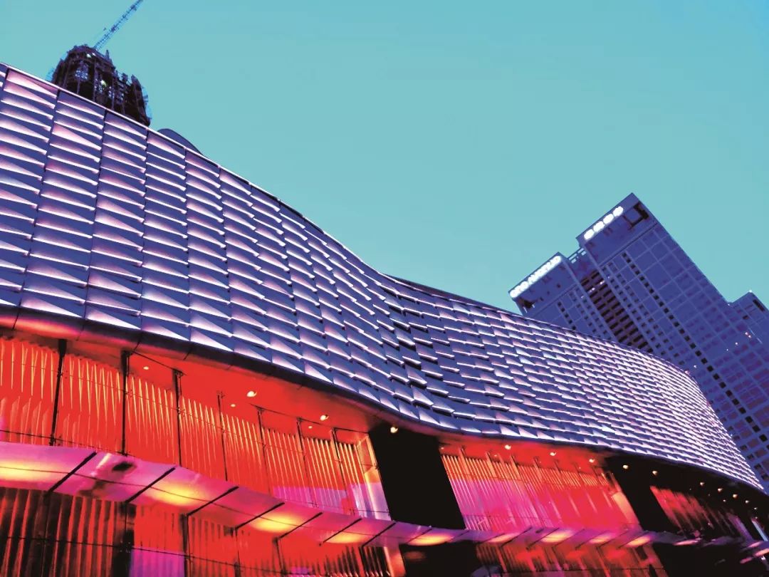 1套6000万！深圳顶级豪宅又刷屏：最狠的是没2000万别想看房！贫穷再一次限制了我的想象……