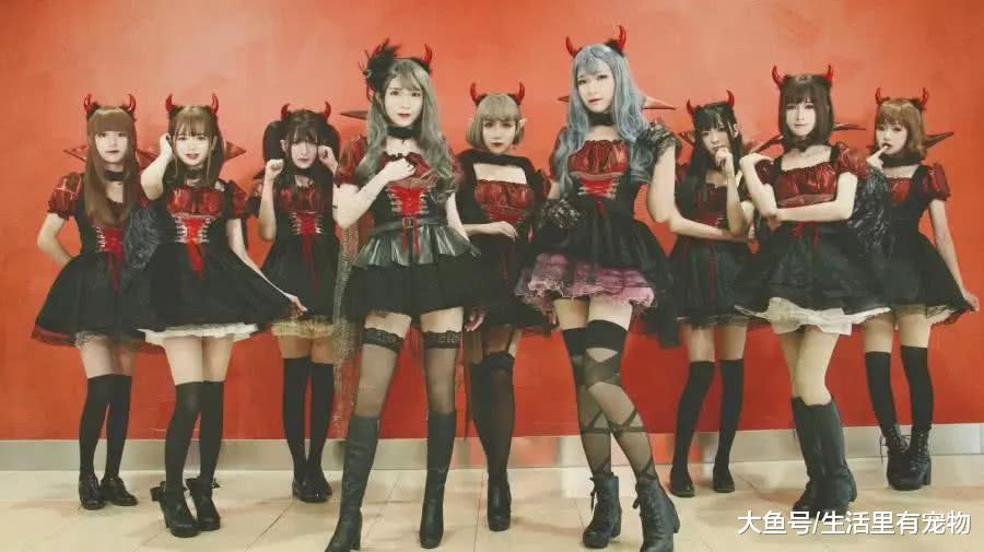 艾比已经巅峰？他们才是“伪娘”的开创者，真正“大佬”在这里！