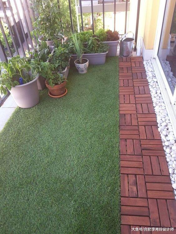 阳台贴瓷砖好还是铺木地板好？别犹豫了！好多人家铺这种，真不错