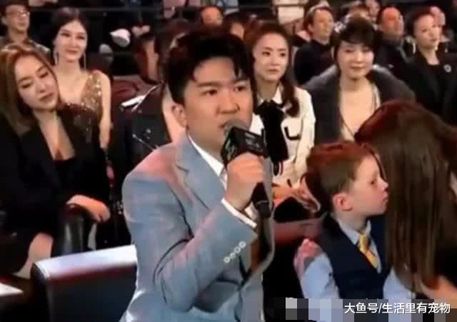 王思聪被催促生孩子? 一个表情说明一切, 网友: 张大大在作死!