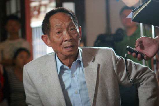 全球最“特殊”的两本驾照：一本属于袁隆平，另一本在她手里