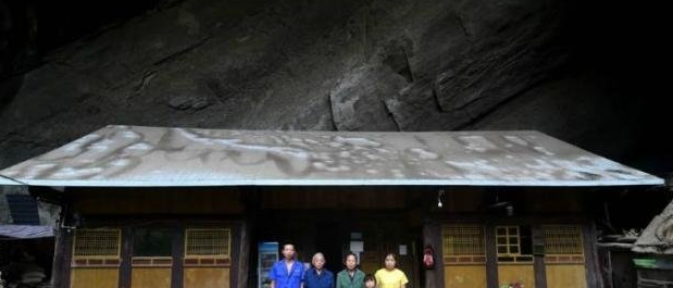 一家五代人隐居山洞百年不肯搬：城里人没这个福气