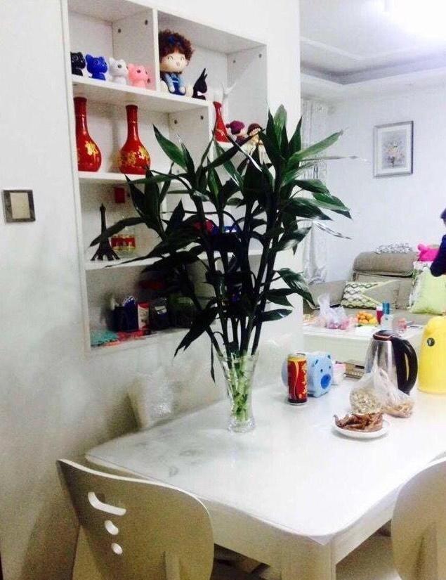 公公帮忙装修79㎡房子, 这品位真不敢恭维, 看到客厅不满意