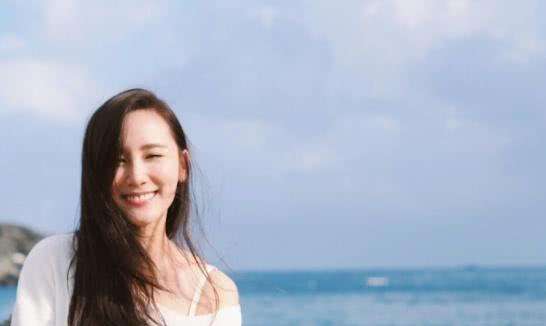 娱乐圈再传噩耗，《中国新歌声》导师仅29岁悲惨离世，令人唏嘘