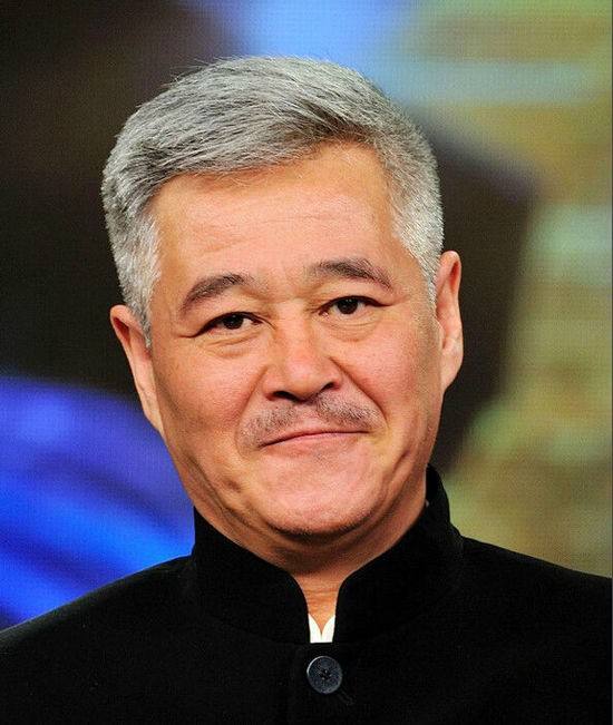 香港娱乐圈向华强只手遮天，内地娱乐圈大哥可不止一个