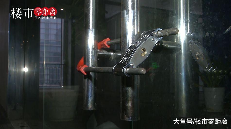 最近是怎么了! 房产中介也开始跑路, 上百名房东房客掉坑了...