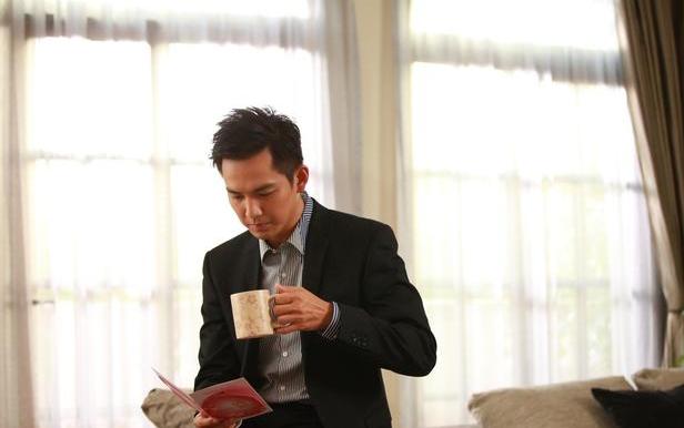 带你看看钟汉良的豪宅，平时一个人在家，家里却装了两台电梯