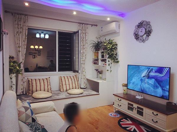 我家新房64平，把阳台和客厅打通做了一个榻榻米，一房秒变两房！