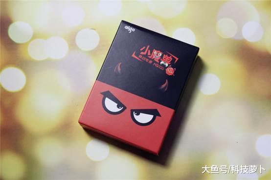 能上飞机的口袋时尚小魔兽，爱国者MS100充电宝评测