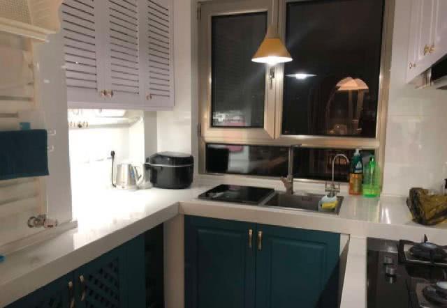 老公非要用“红砖”砌橱柜，被骂土得掉渣，完工后却都夸他机智