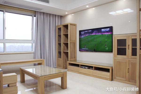 女儿在朋友圈晒木工父亲给打的全屋家具，网友们：泪奔了！