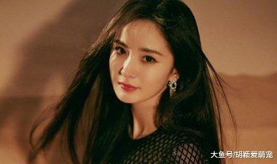 10年前给刘亦菲撑伞, 10年后与她平起平坐, 今成一线大咖却单身!